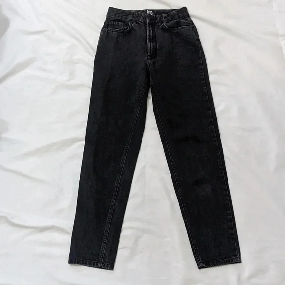 BDG Washed Black High-Waist Mom Jeans, Color Black Size 25 - Picture 2 of 13